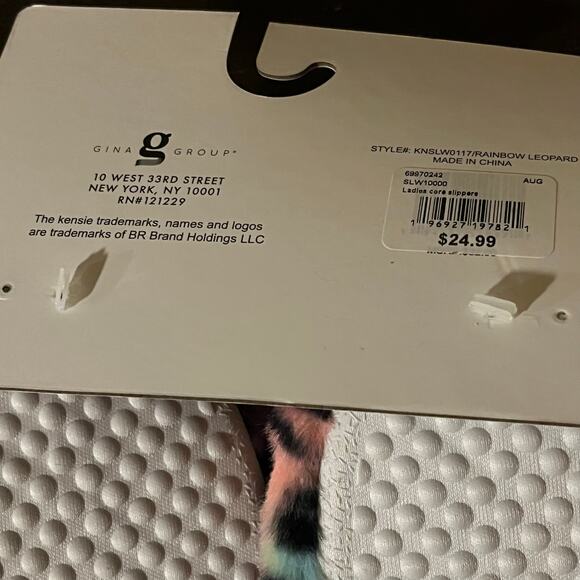Kensie Animal Print Memory Foam Slippers Pink Rainbow Women's size 8 - Picture 5 of 5